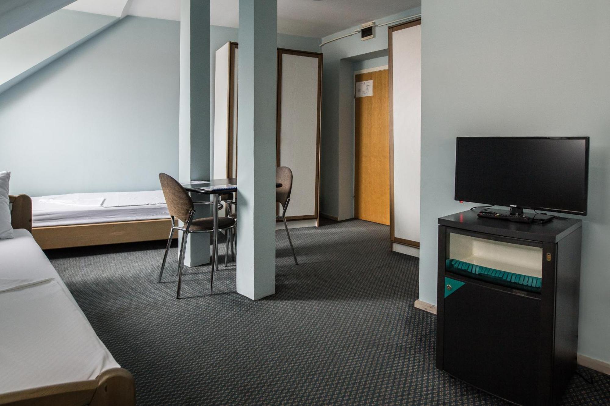 Hotel Carlstadt Karlovac Ruang foto